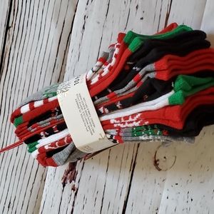 🆕️ TEN PAIRS OF KIDS HOLIDAY SOCKS 🎄